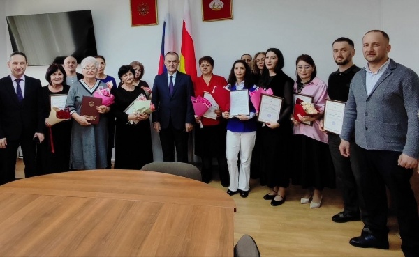 Служение прекрасному: в Ирафском районе чествовали работников культуры...